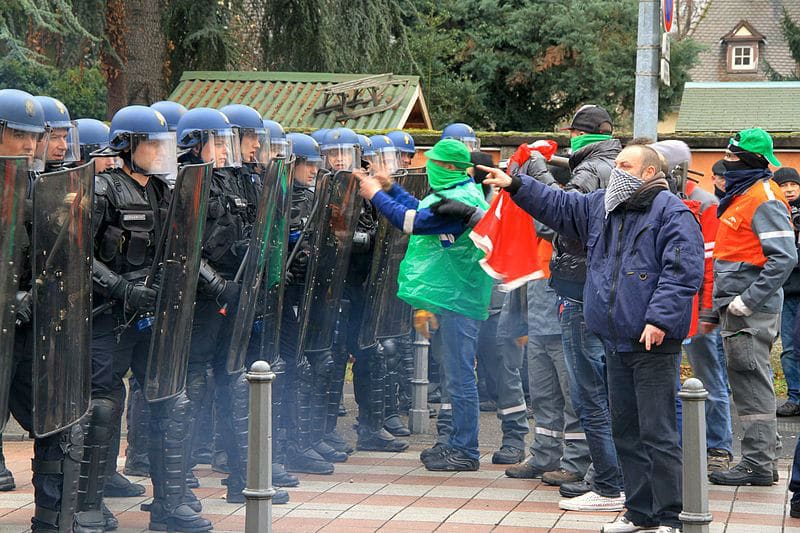 Escadron de la Gendarmerie Mobile à une manifestation